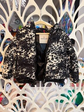Moncler Kids Black & White Abstract Print Puffer Jacket